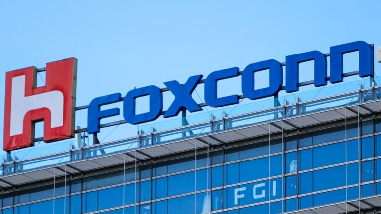 Foxconn, AR gözlük pazarına MicroLED teknolojisiyle giriyor