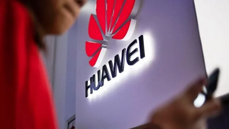 Huawei, PC’nizin yerini alacak katlanabilir bir tablet geliştiriyor
