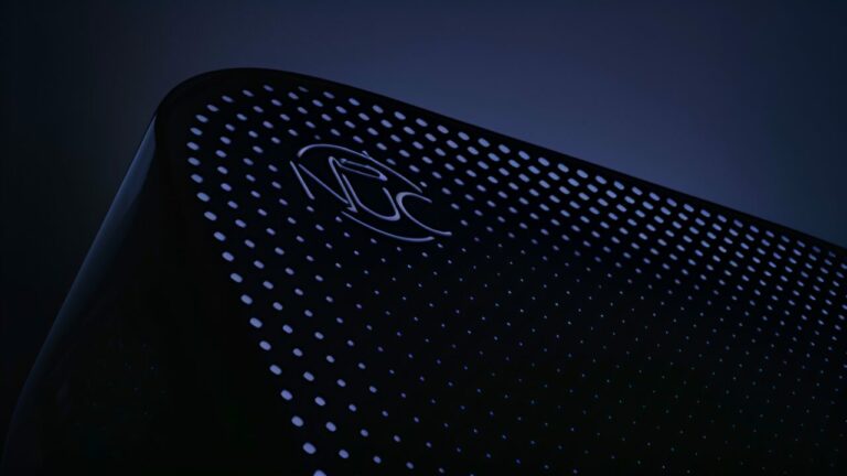 Saniyede 120 trilyon işlem yapabilen yapay zekalı “mini” bilgisayar tanıtıldı!