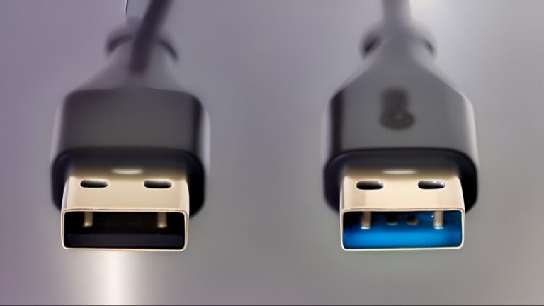 Bazı USB portları neden mavi? Özel bir sebebi var!