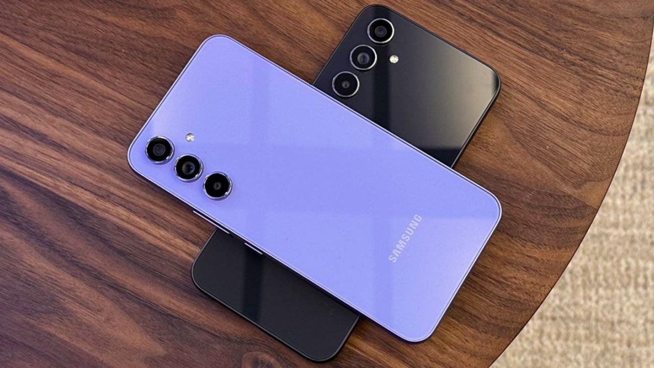 Samsung Galaxy A54 için Aralık 2024 güncellemesi yayında