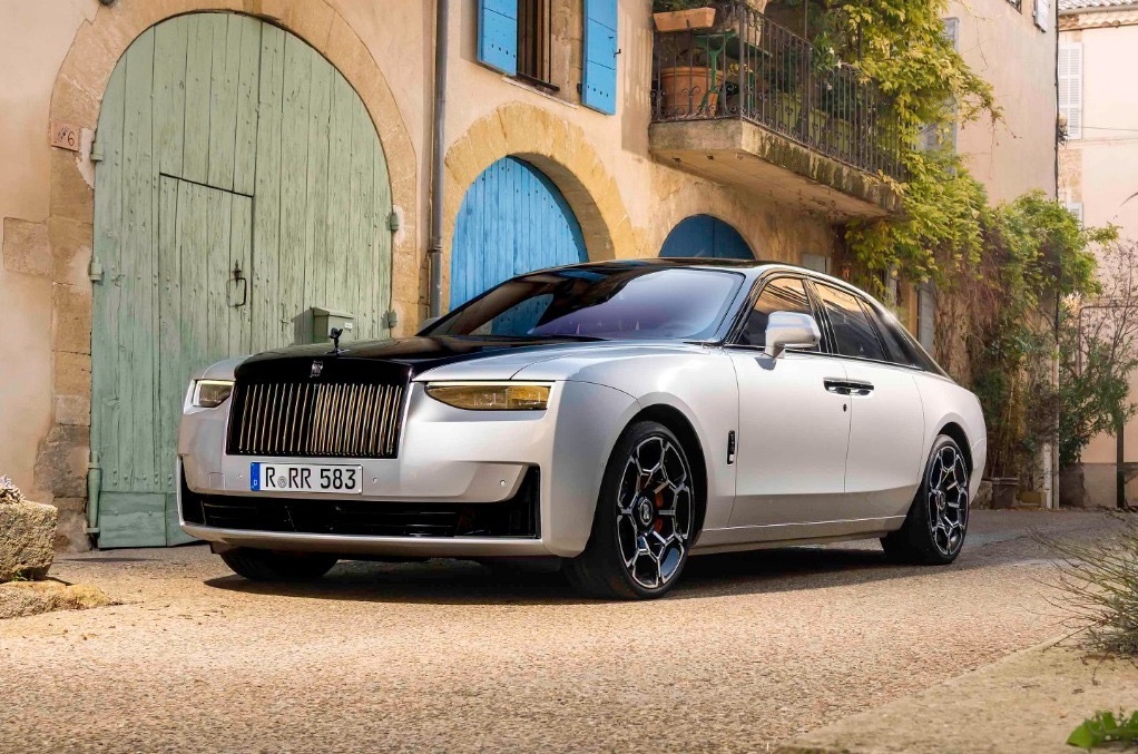 rolls-royce-2024-te-ne-kadar-arac-satti-iste-resmi-rakamlar-2