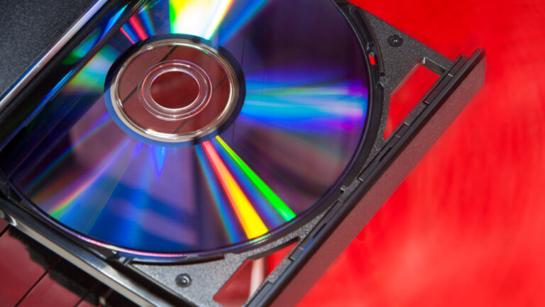 Sony, Blu-ray üretiminin fişini çekme kararı aldı!