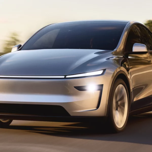 Tesla Model Y Long Range AWD Launch Series (2025)