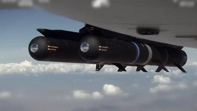 ANKA, L-UMTAS ile hedefini tam 12 bin feet’ten vurdu!