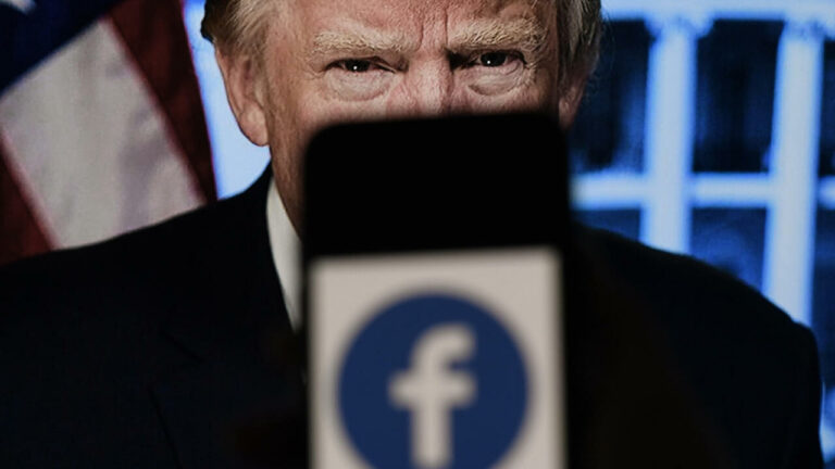 Facebook, kullanıcıları Donald Trump’ı takip etmeye mi zorluyor?