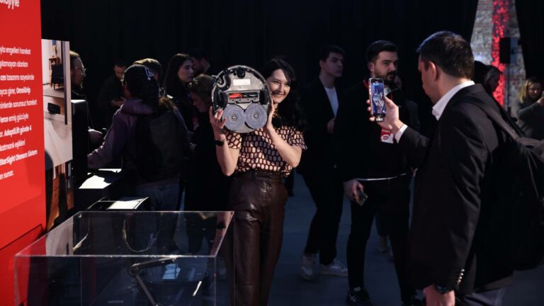 CES’in sevilen robot süpürgeleri Türkiye’ye geldi!