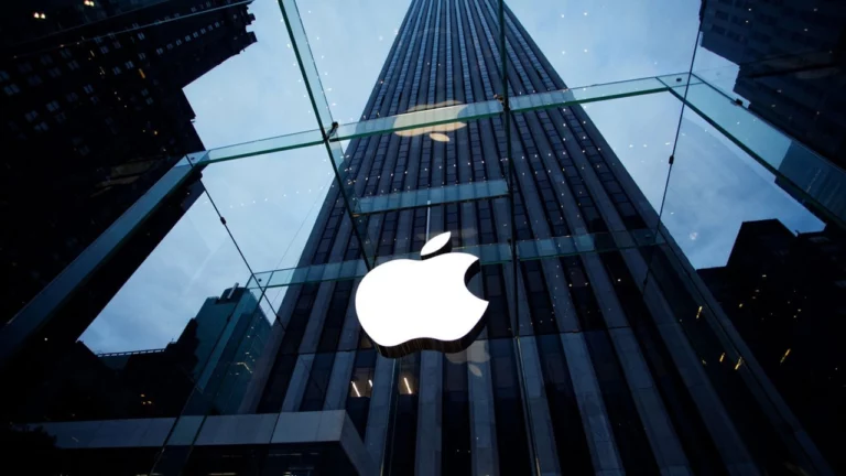 Apple, 640 milyar dolar değer kaybetti! Peki neden?