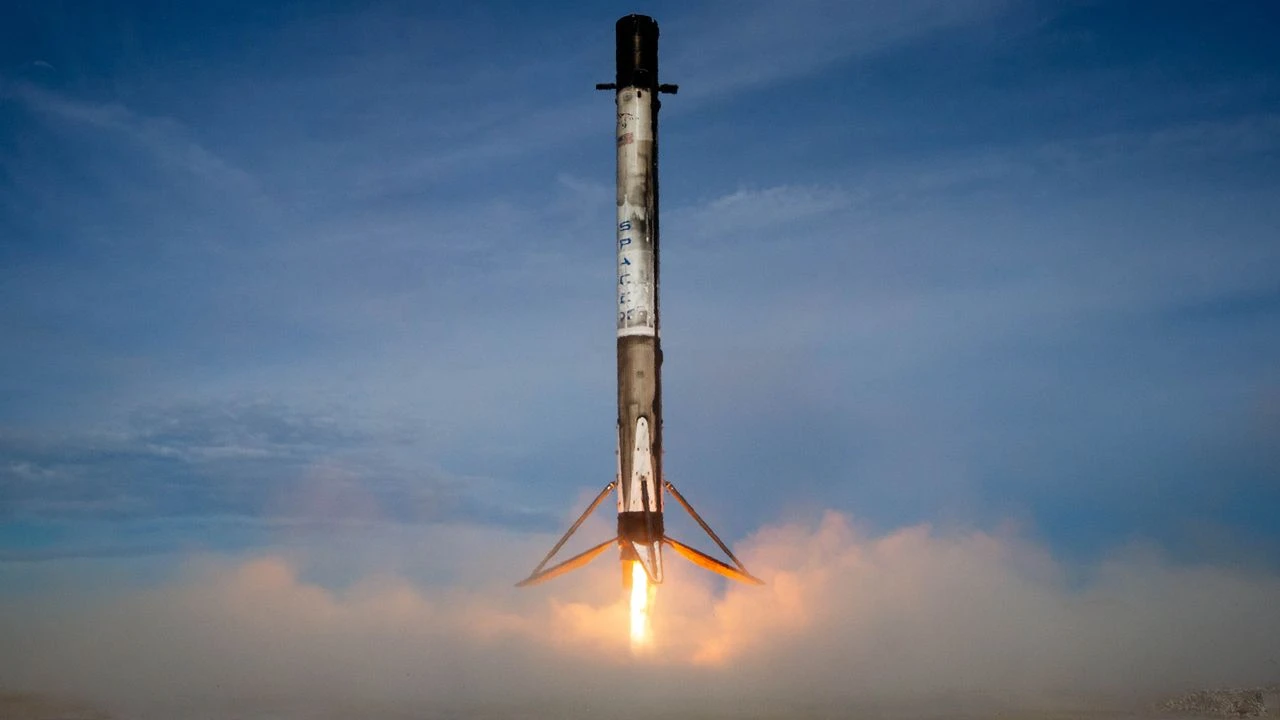 SpaceX enkazı Polonya'ya düştü!