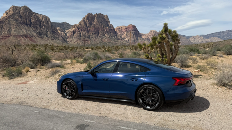 Audi, şimdiye kadarki en güçlü elektrikli aracını tanıttı!