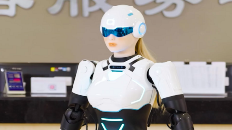 Chery, yeni insansı robotunu görücüye çıkardı!