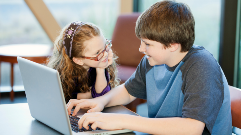 15 yaş altı sosyal medyaya veda edebilir!