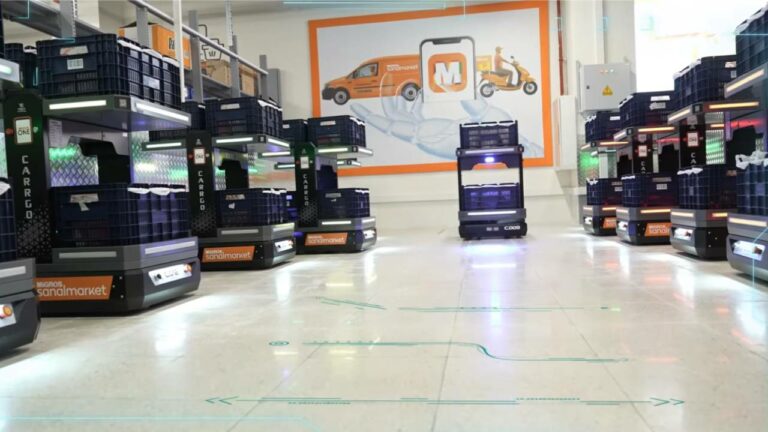 Sipariş toplamada yeni dönem: Yerli robot Carrgo iş başında!