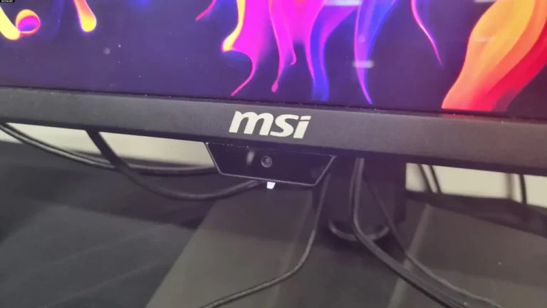 MSI, yapay zekalı kameraya sahip monitörünü tanıttı!
