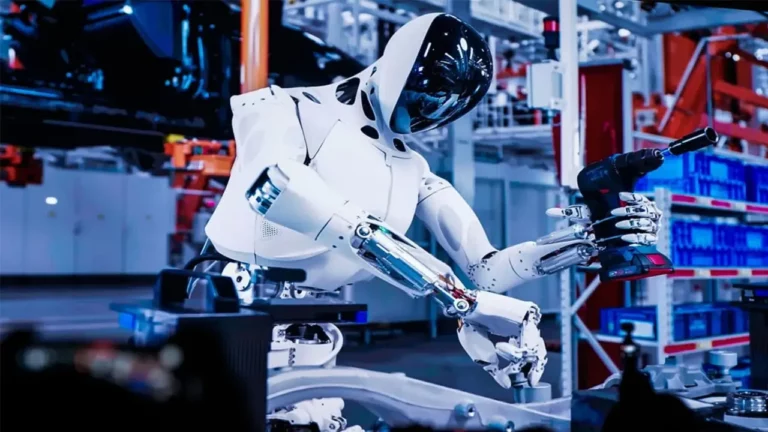 Xpeng, otomobil üretiminde insansı robotunu kullanıyor!