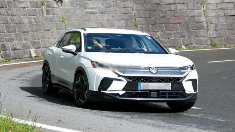 Yeni nesil Volkswagen T-Roc geliyor! İşte tasarımı