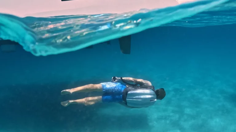 Dünyanın ilk su altı jetpack’i tanıtıldı!