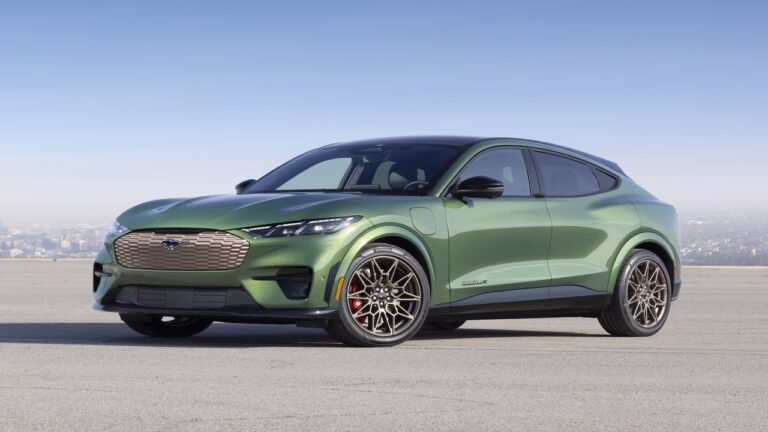 Ford, bu modelinin satışını durdurdu! Peki neden?