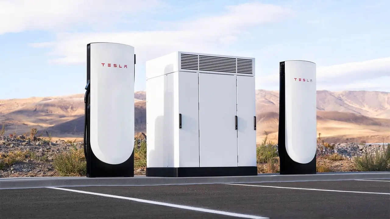 Tesla, Çin’de V4 Supercharger hizmetini başlattı! 1 Tesla Cinde V4 Supercharger do