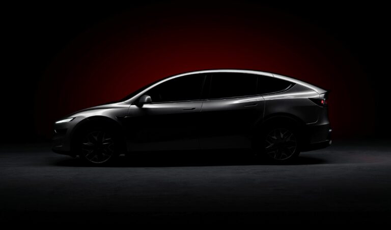 Artık daha uzun! Yeni Tesla Model Y L tanıtıldı