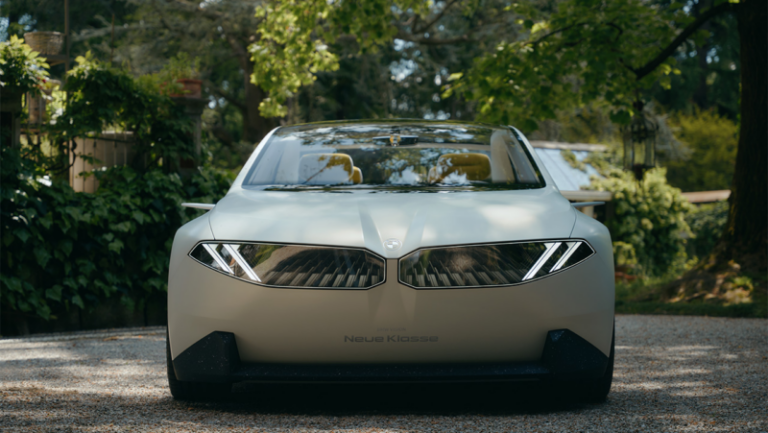 BMW Çin teknolojilerine kucak açıyor