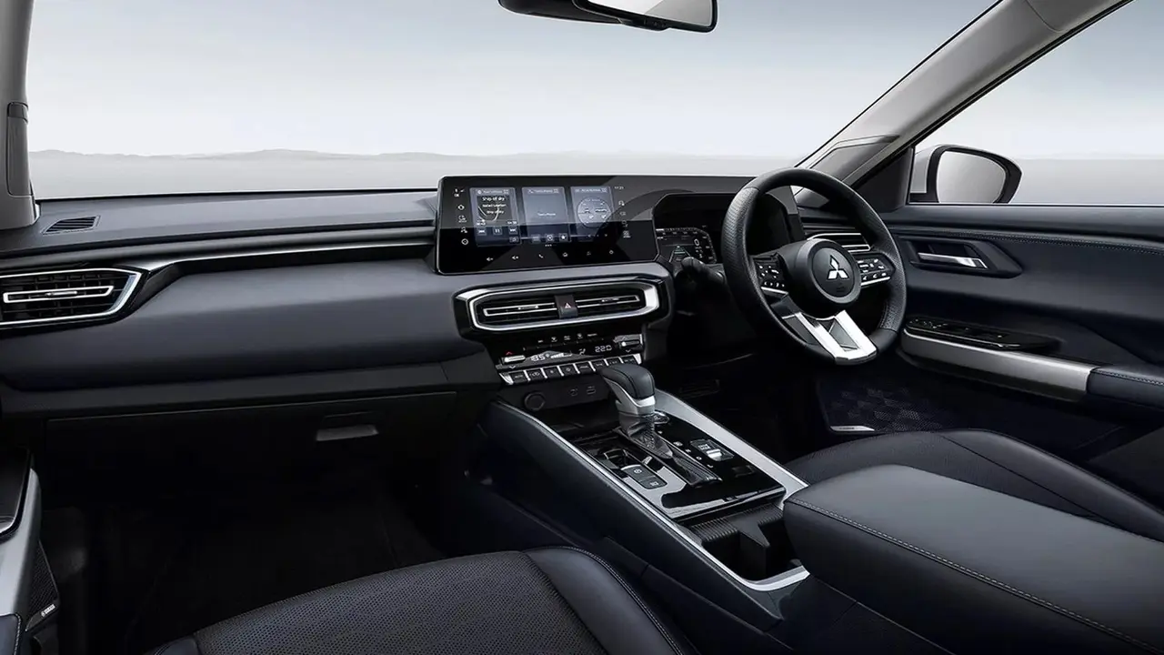 Mitsubishi yeni SUV modeli Destinator'u duyurdu 1 Yeni nesil SUV Mitsubishi Destin 1
