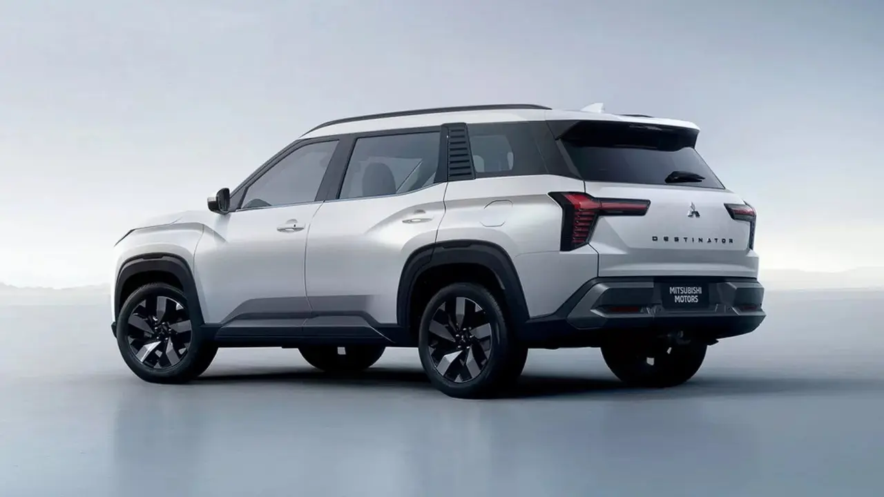 Mitsubishi yeni SUV modeli Destinator'u duyurdu 2 Yeni nesil SUV Mitsubishi Destin 2