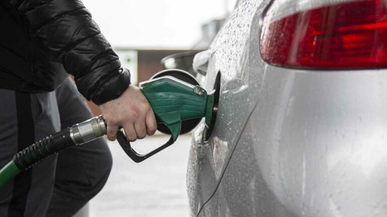 AB içten yanmalı araçlara bir darbe daha vurdu