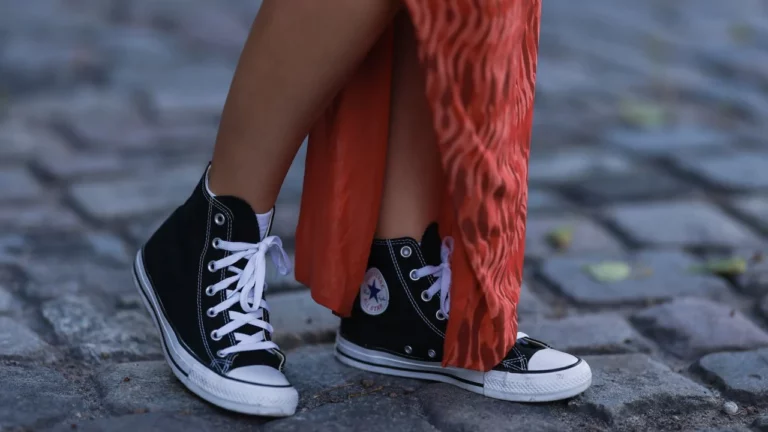 Converse Ayakkabılar Neden Bu Kadar Popüler?