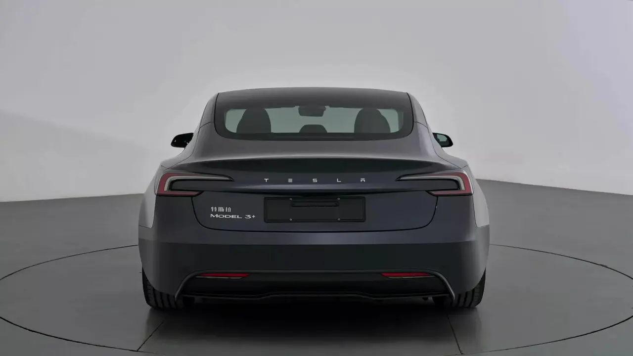 Tesla en uzun menzilli otomobilini duyurdu!
