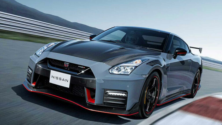 Nissan, GT-R’a sonsuza dek veda etmedi!