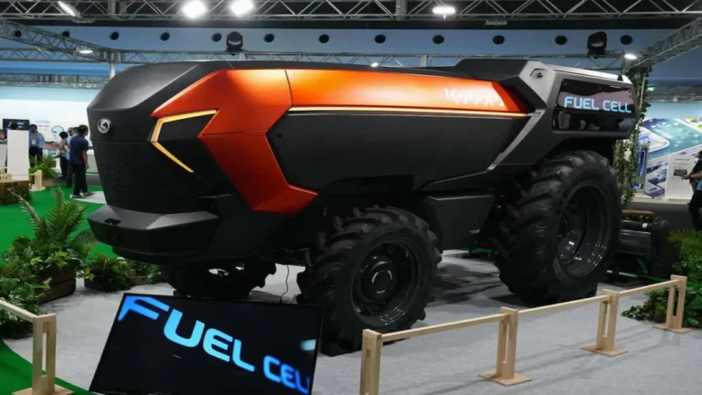 Japonlar sürücüsüz traktör geliştirdi