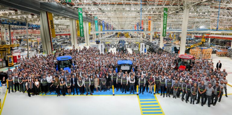 TürkTraktör 10.000’inci Kabin Üretimini Tamamladı