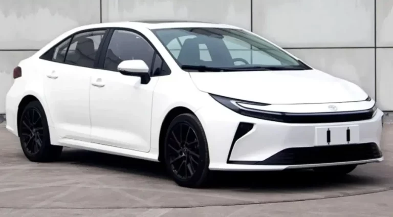 Yeni Toyota Corolla ortaya çıktı: İşte tasarımı