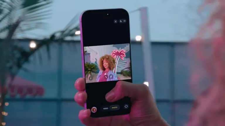 iPhone 17 ön kamera deneyimini değiştiriyor