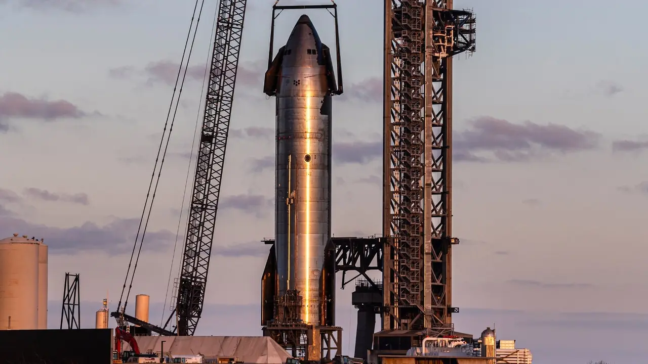 SpaceX’in insanlı Ay misyonu risk altında!