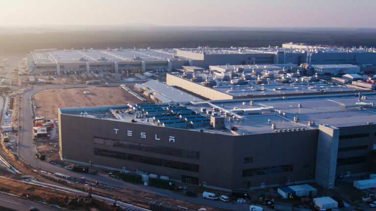 Tesla Berlin fabrikasında üretimi artırıyor!
