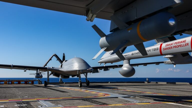 Milli SİHA’lardan Denizkurdu’nda tam isabet