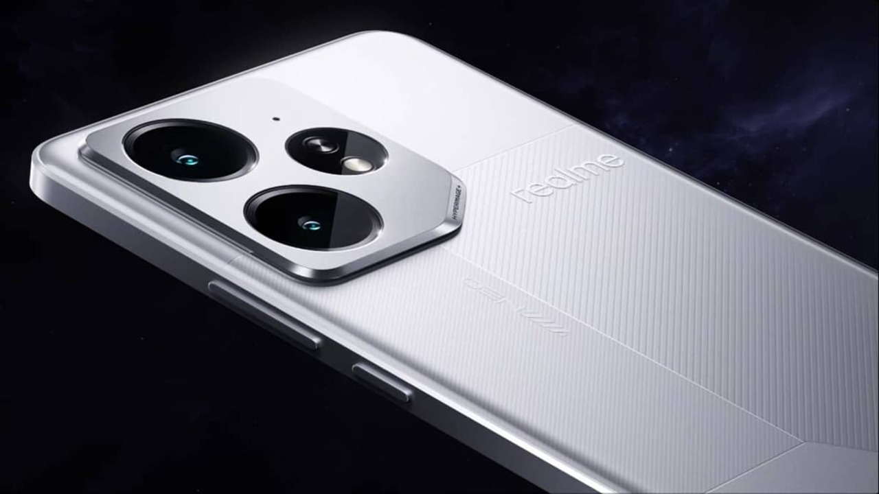 Realme Neo 8 iddialı ekranı ile geliyor