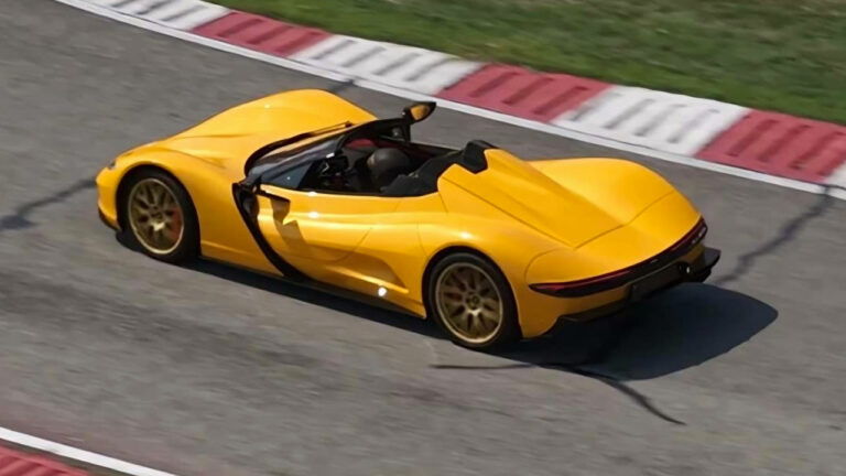 Dünyanın En Hızlı Elektrikli Roadster’ı tanıtıldı!