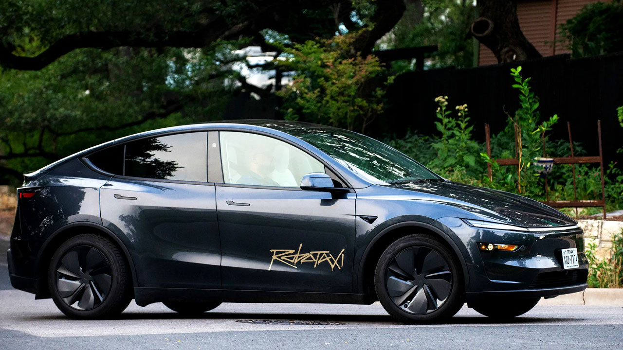 Elon Musk’ın Robotaksi Vaadi Yine Tutmadı!