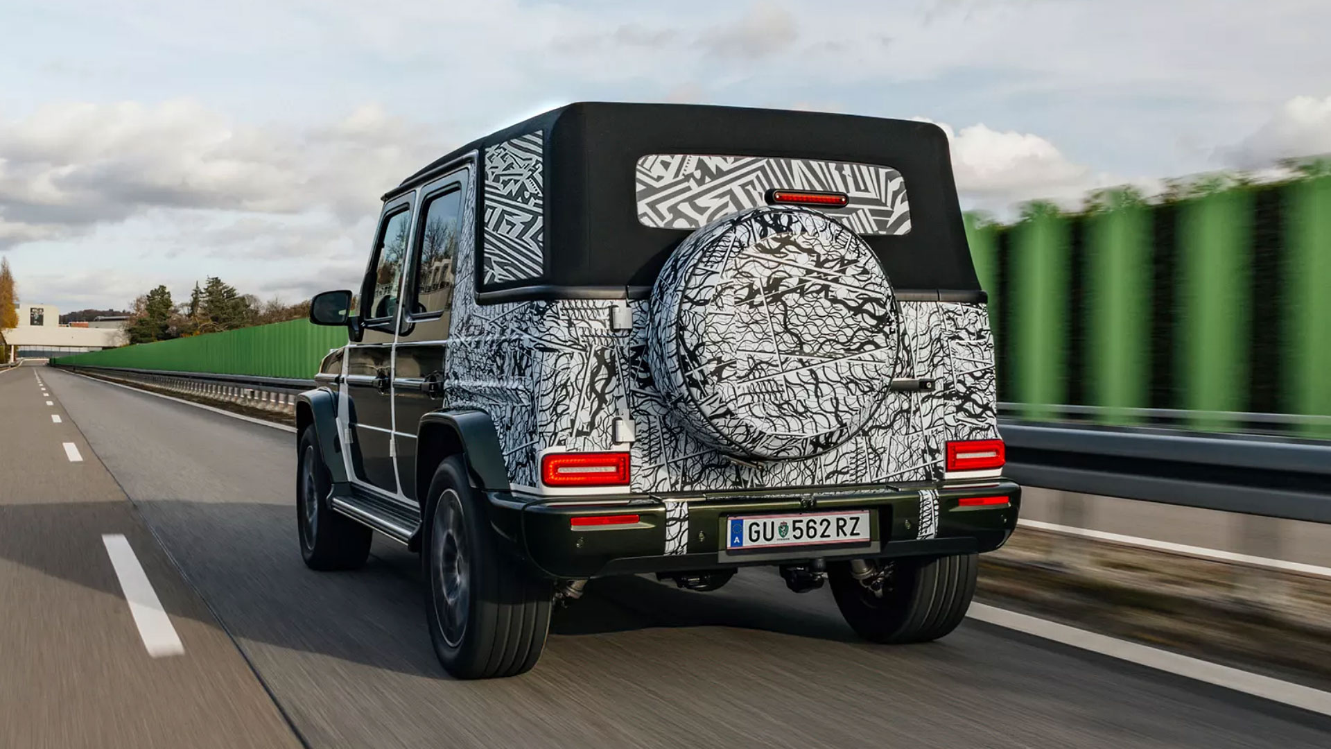 Mercedes G-Class Cabrio yan profil