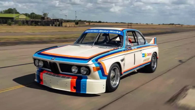 Tarihin ilk BMW M otomobili satışa çıktı