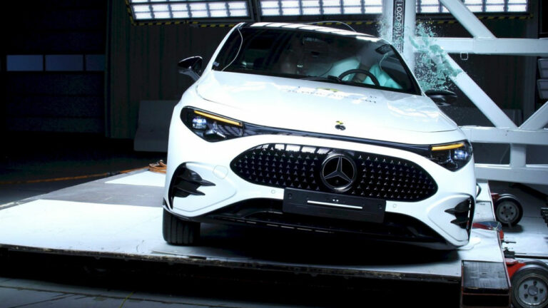 Mercedes CLA EQ Euro NCAP Testlerinde Zirveye Çıktı!