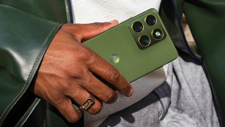 Motorola Yeni Moto X70 Air Pro’yu Hazırlıyor!