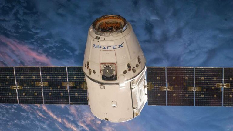SpaceX Starlink uydusu kontrolden çıktı!