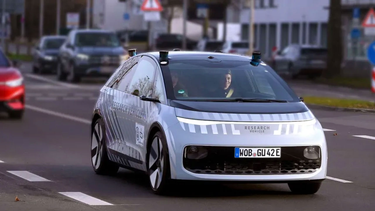 Volkswagen Tesla Rakibini Almanya’da Test Ediyor!