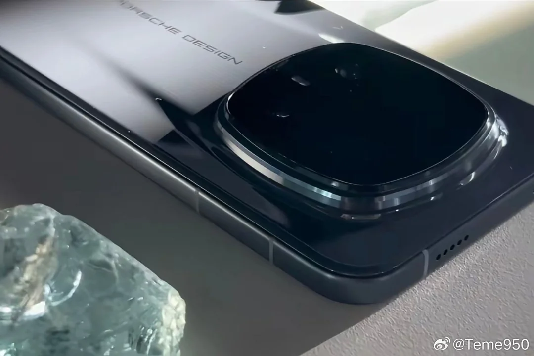 Honor Magic 8 RSR Porsche Design Detay