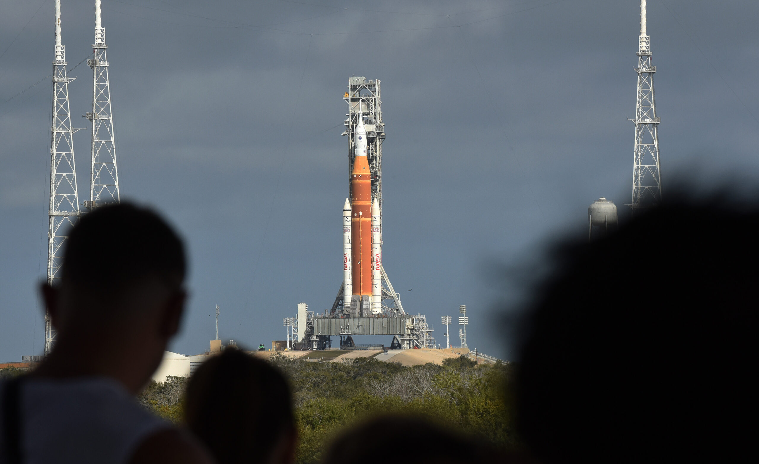 NASA, Artemis 2, SLS roketi, Orion uzay aracı, Ay görevi, Kennedy Uzay Merkezi, ıslak prova