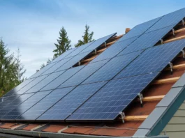 Güneş paneli, güneş enerjisi atıkları, geri dönüşüm, yenilenebilir enerji, Dijital Ürün Pasaportu, Rabia Charef, panel tasarımı, gümüş geri kazanımı